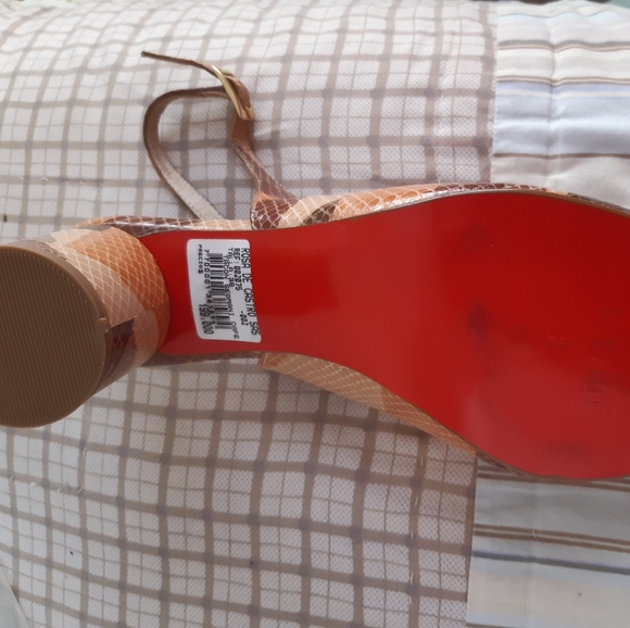 Shoes - Picture 3 of 5